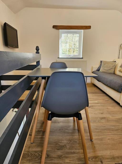 The Hayloft, Bannsvale Farm Villa Труро Екстериор снимка
